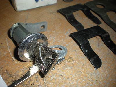 NOS 1963 1964 FORD GALAXIE 500XL DOOR LOCK IGNITION KEY LOCK AND COVER SET ORIGI, US $99.99, image 3