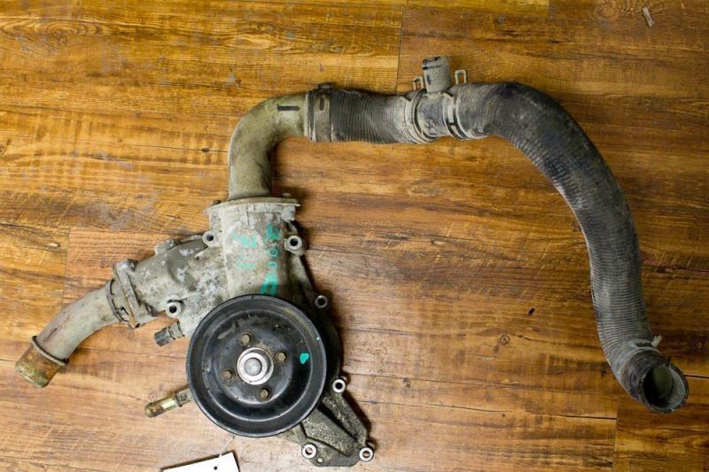 99 00 01 02 03 ford f550 super duty coolant water pump w hose 7.3l diesel 7857