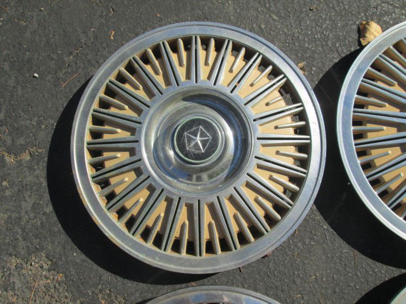Purchase DODGE 400 600 LEBARON ARIES HUBCAPS in Oradell, New Jersey, US
