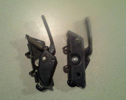 Rear roof latches for targa top porshe 914 