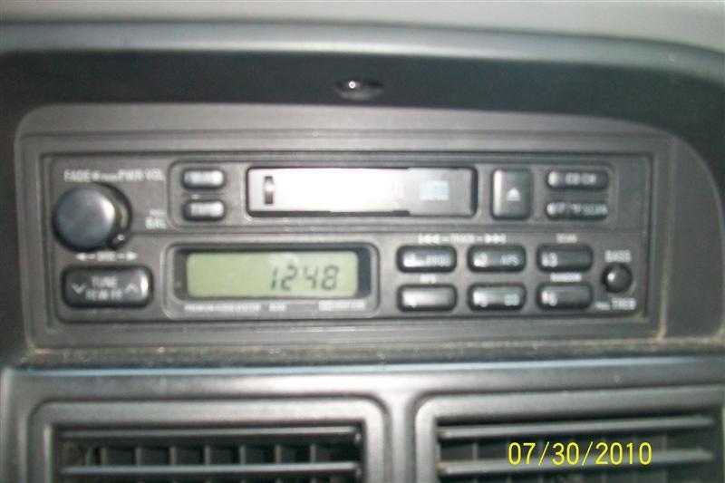 Radio/stereo for 95 96 97 isuzu rodeo ~ cd player remote cargo area