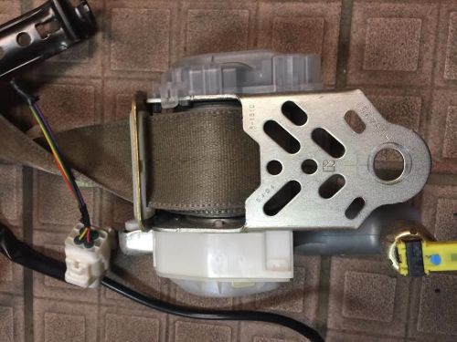 04 05 06 07 08 09 toyota prius front left driver side seat belt &amp; buckle tan