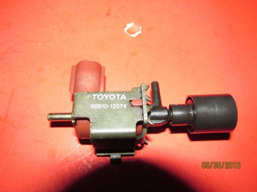 Vacuum switch valve fits toyota 4runner dlx sr5 &amp; tacoma dlx oem 90910-12074