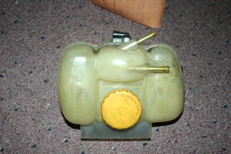 Purchase 1994 1998 Saab 900 2.5L V6 Cooling System Expansion Tank W