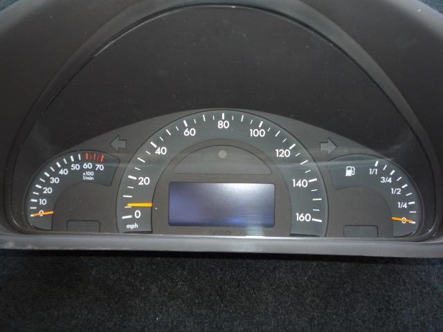 Gauge speedometer instrument cluster for a c class w203 odometer reading 37,000k