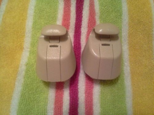 2002 2003 2004 2005 ford explorer mercury mountaineer sun visor clip set tan
