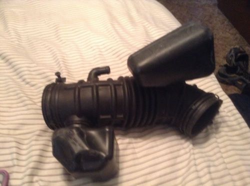 2006-2009 kia sedona air intake hose