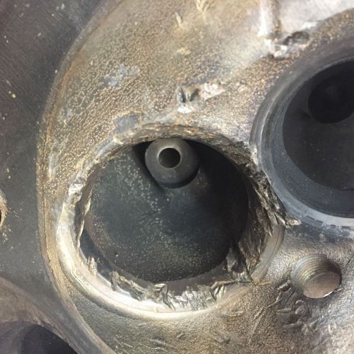 B.b. chevy world products grumpy jenkins cylinder heads