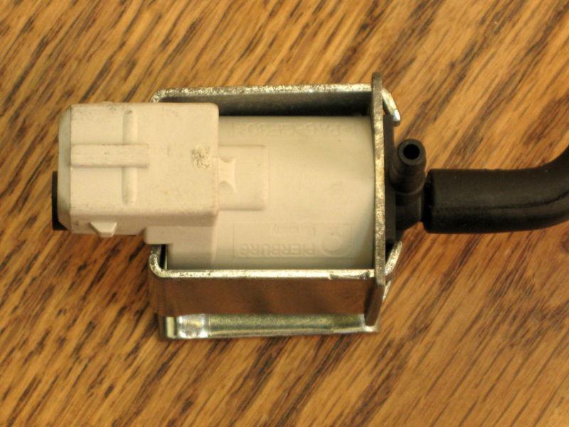 Purchase VOLVO 850 C70 S70 V70 SECONDARY AIR SYSTEM CONTROL SOLENOID