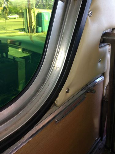 Flxible side window bus frame seal (80 ft roll)