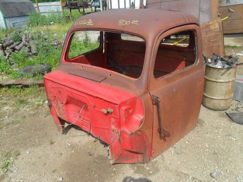 1951-1952 ford cab with big back window