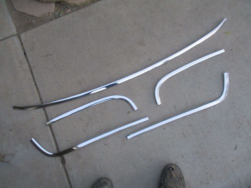Chevy vega 2d sedan notchback &amp; station wagon 1971-77 windshield moldings trim