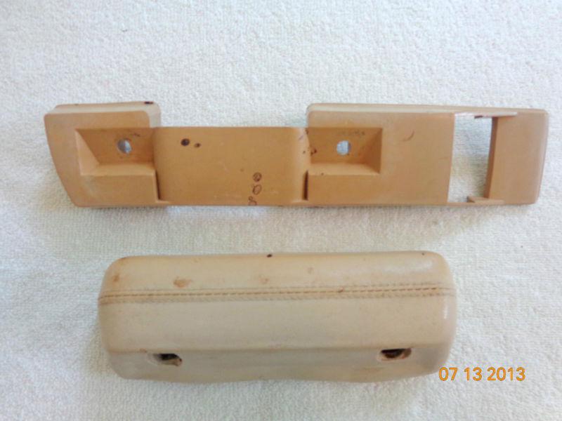 Mopar 68-72 a body arm rest base and pad (left)