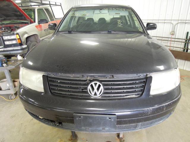 2001 volkswagen passat rear seat belt & retractor only rh passenger black