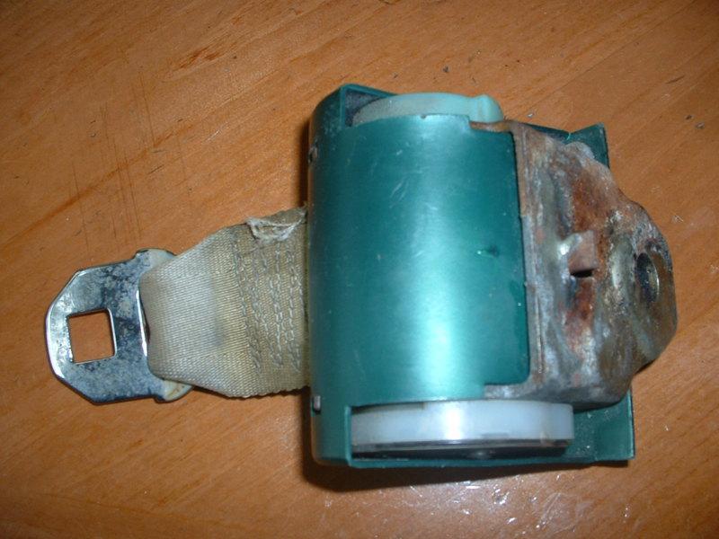 1974-1978 OEM MUSTANG II YELLOW - GREEN REAR SEAT BELT FITS KING COBRA II GHIA, US $5.00, image 2