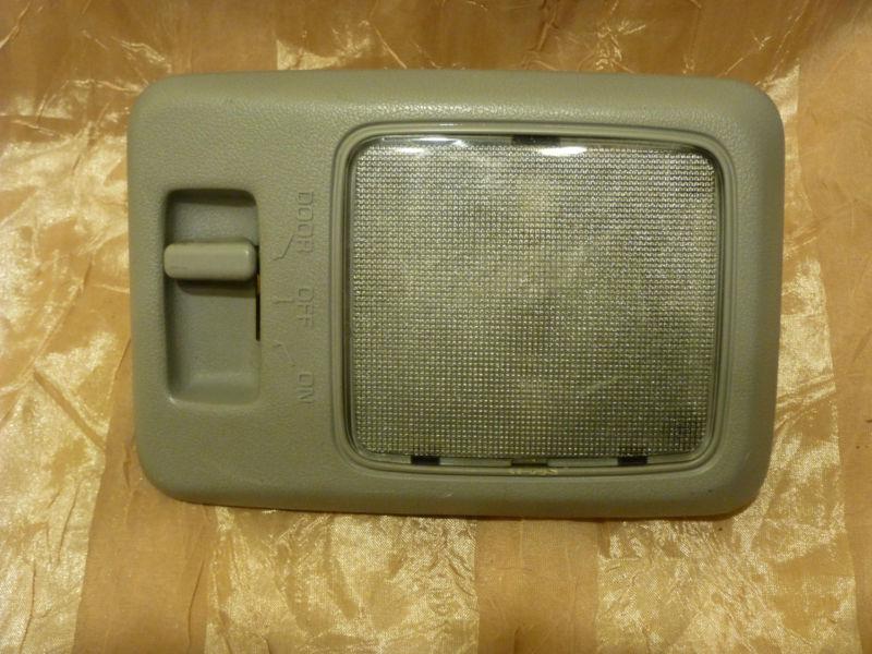 Toyota previa rear dome lamp