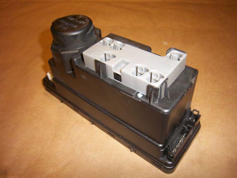 Purchase MERCEDES W202 CENTRAL DOOR LOCK LOCKING VACUUM PUMP C280 C240