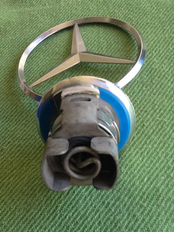 Mercedes-benz hood emblem  1995' and up