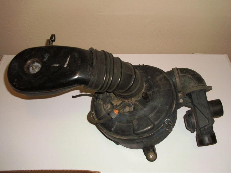 '86-'89 suzuki samurai air box (for carbureted models)