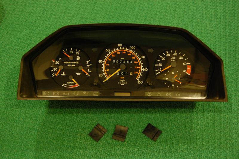 Mercedes benz w124 300e instrument cluster upgraded style 