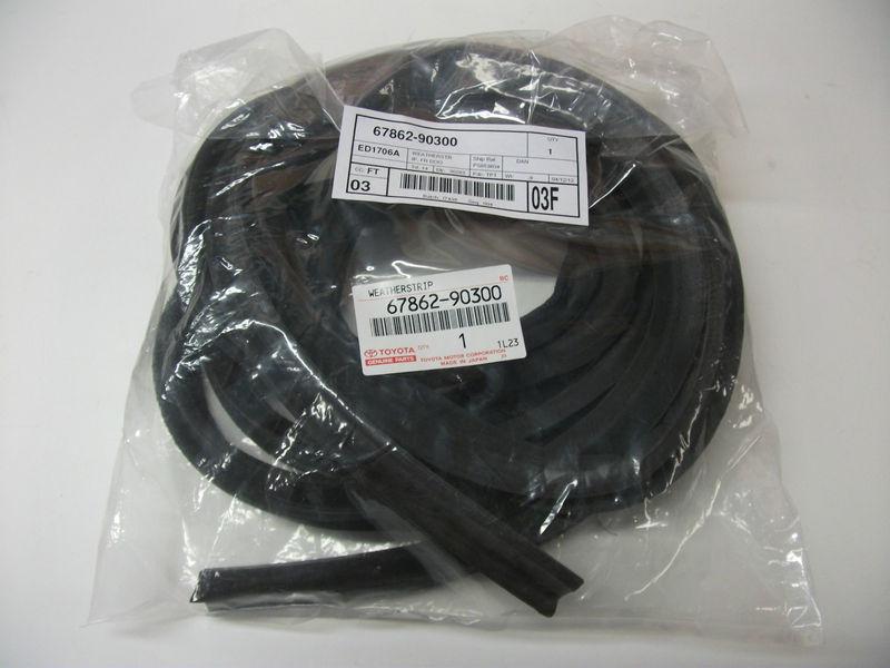 76 77 78 79 80 81 82 83 84 bj40 fj40 left door weatherstrip 67862-90300 oem new
