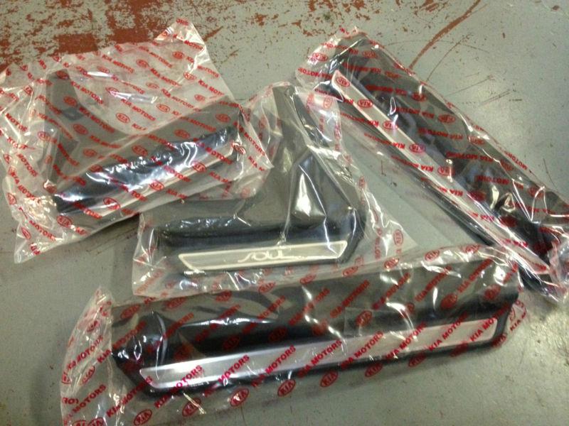 Kia soul door scruff plates 