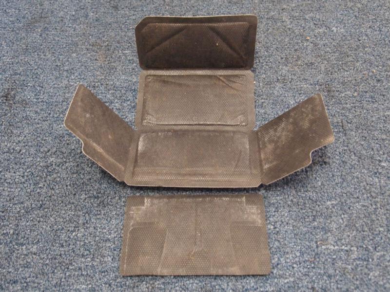 Yamaha r1 yzf-r1 battery cover 04 05 06 2004 2005 2006 