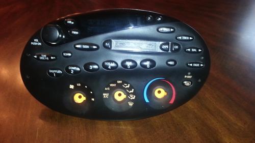 98 - 1999 ford taurus / sable sho cassette player radio stereo