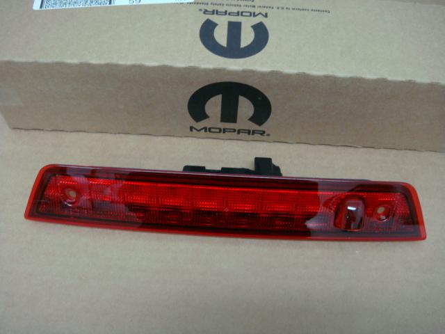 Jeep grand cherokee 2005 - 2010 rear center high mounted stop brake light new
