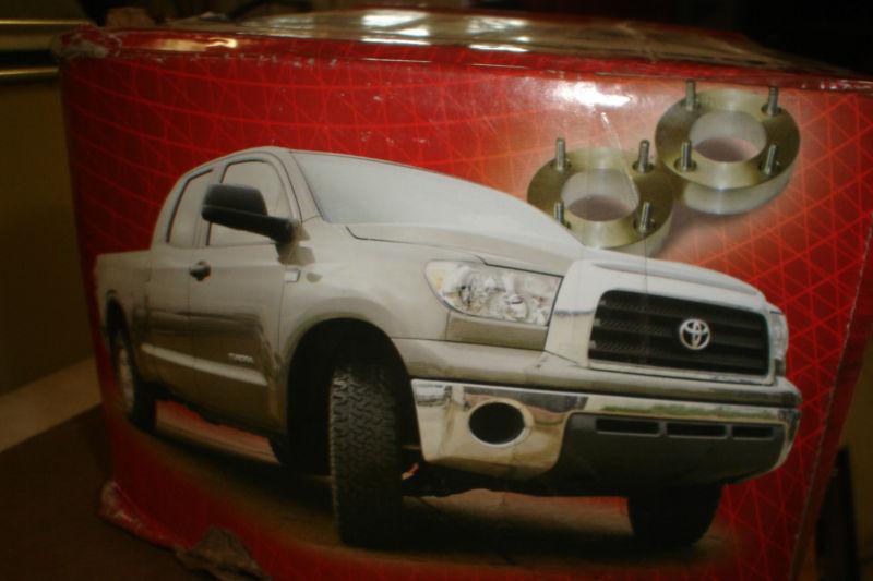  new ford skyjacker 2in lift kit and 4 new nitro shocks