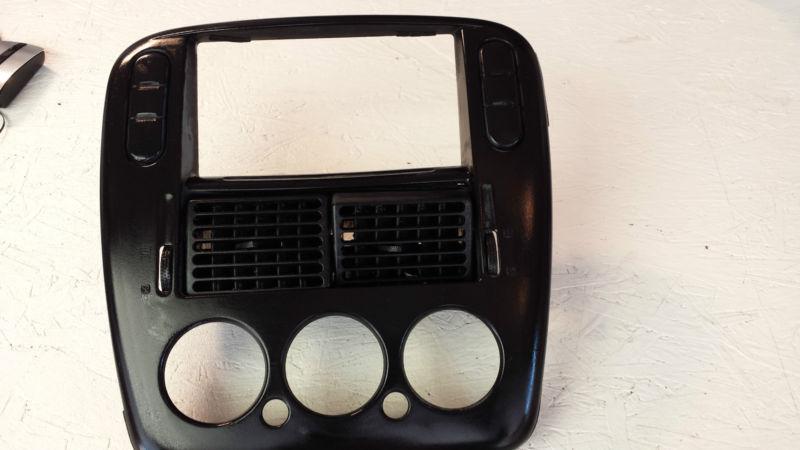 2004 ford explorer climate control/cd radio bezel (fits 02-05)