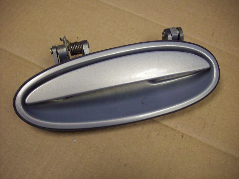 97-03 pontiac grand prix left rear driver side exterior door handle   10231757