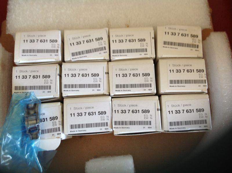 Set of 12 bmw oem exhaust  rocker arms and lifters 11337631589 , 11337605330