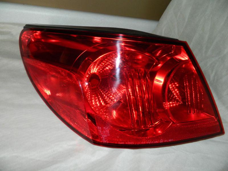 Oem 2009-2010 chrysler sebring convertible left, driver side tail light assembly