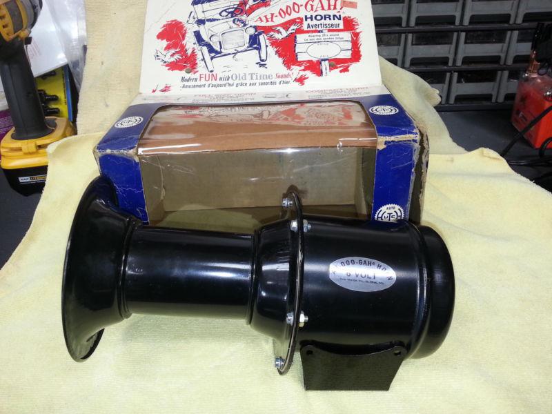 Purchase NOS HUTCHINS AHOOGA, AHOOGAH, HORN 6 VOLTS POSITIVE GROUND NEW