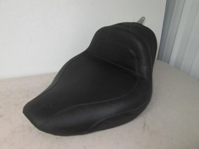 Used mustang vintage solo seat saddle wdriver backrest harley softail fxst flstf