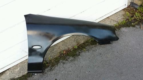 Right hand side wing for a mondeo estate black