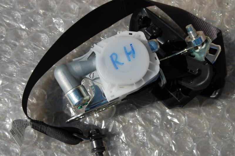 Find 2009 2010 2012 INFINITI G37 PASSANGER SIDE SEAT BELT IN BLACK OEM
