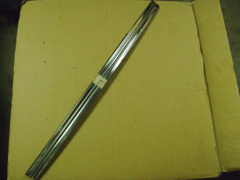 1968 1969 1970 dodge charger door glass trim moulding right