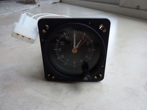 Mid-continental clock for robinson helicopter r44 a072-6 12vdc work great tested