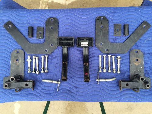 Roadmaster 472-1 tow bar mounting bracket