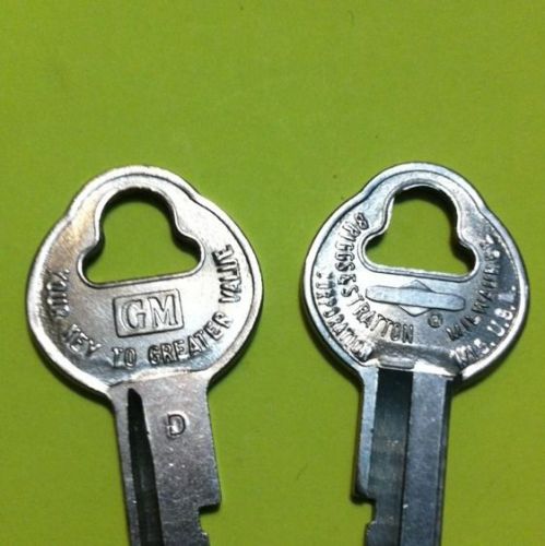 Vintage nos oem briggs &amp; stratton gm key blank "d" for  1968 gb/trunk (2)