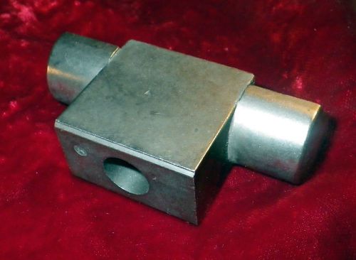 Nos 1976-1980 cadillac v8 rocker arm support gm#1487613 eldorado deville seville