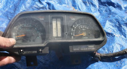 1982 kawasaki kz 550 speedometer/tackometer