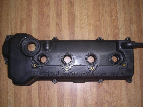 Valve cover nissan sentra 1.8l dohc 2000 2001 2002 2003
