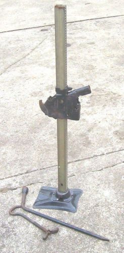 1973 lincoln mark iv-spair tire jack and handle