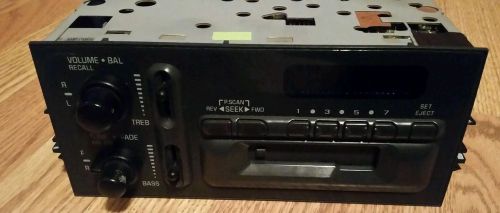 1996 chevy 1/2 ton pick-up am-fm stereo receiver radio cassette player 16194545