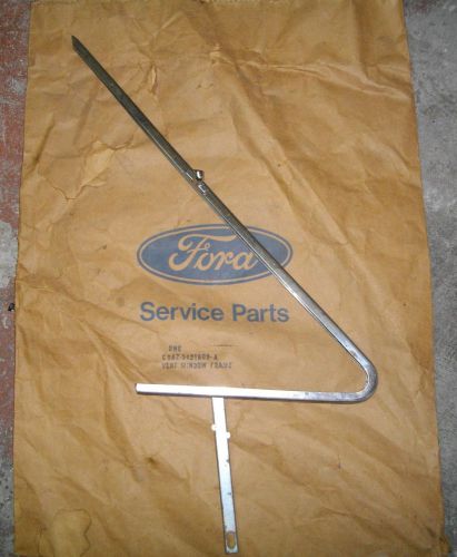 Ford galaxie 500 xl ltd country sedan squire 1969 1970 69 70 door vent frame win