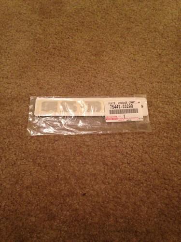 Lexus es350 luggage compartment nameplate