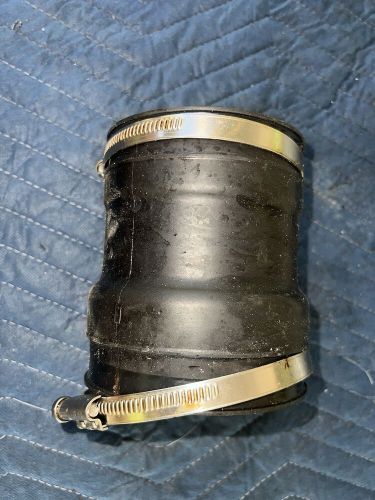 Yamaha 1.8 Exhaust To Water Box Fitting 6S5-E4752-01-00, US $25.00, image 3